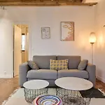 Beautiful Apartment In The 19Th District