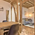 Beautiful Apartment In The 19Th District
