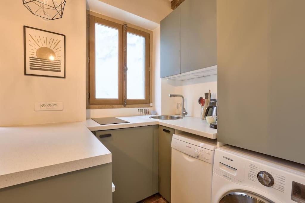 Beautiful In The 19th District Apartment Paris